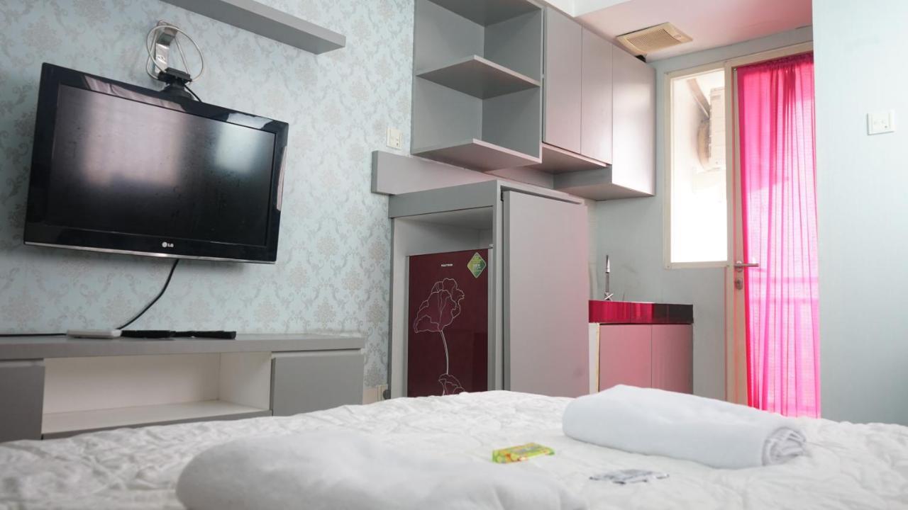 Green Lake View Just Sleep & Cozy Hotel Pondokcabe Hilir ภายนอก รูปภาพ