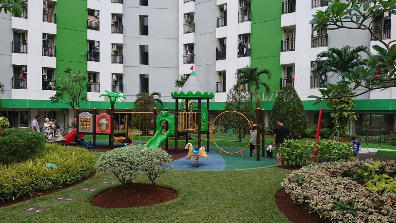Green Lake View Just Sleep & Cozy Hotel Pondokcabe Hilir ภายนอก รูปภาพ